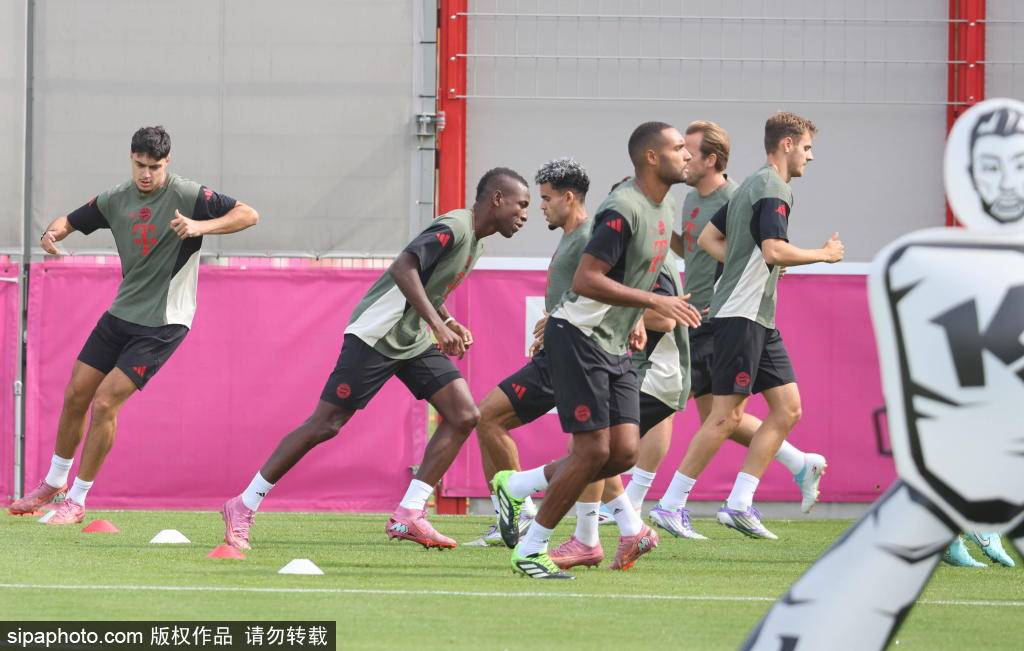 强援！迪亚斯本赛季场均评分8.17，五大联赛仅次于凯恩、姆巴佩