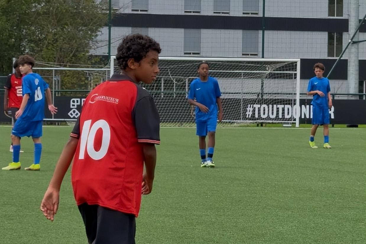 13岁法国中场全能天才崭露头角，堪比卡马文加，西甲两大豪门激烈争夺